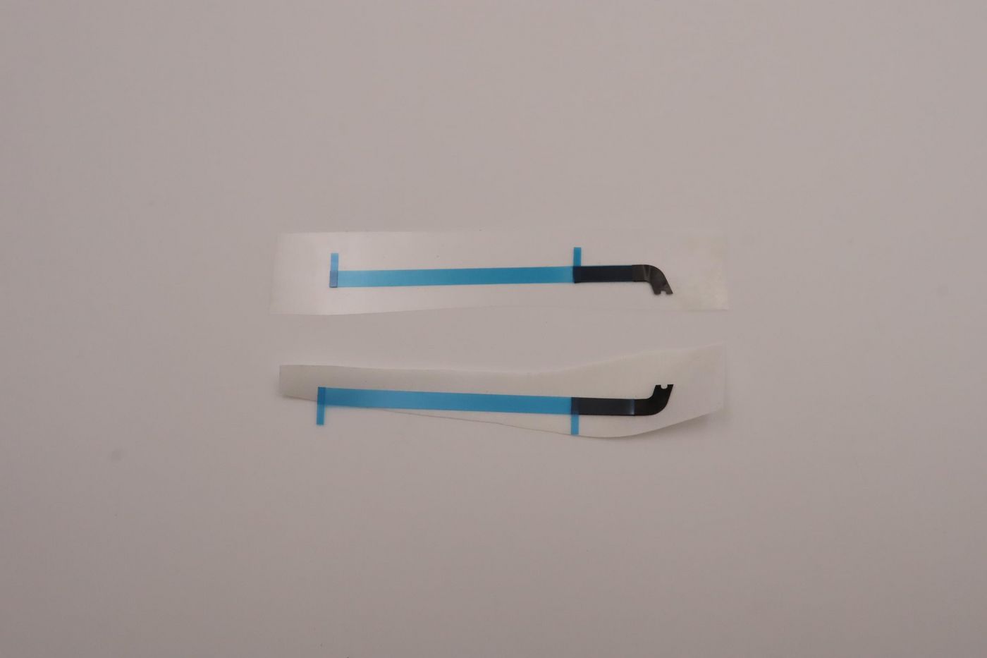 3jG_nq5Ax0GKkRss5hochw.c-r.jpg Lenovo TAPE FRU Phoenix_STRETCH_AD_TAPE_L+R 08 (5T11D70116)
