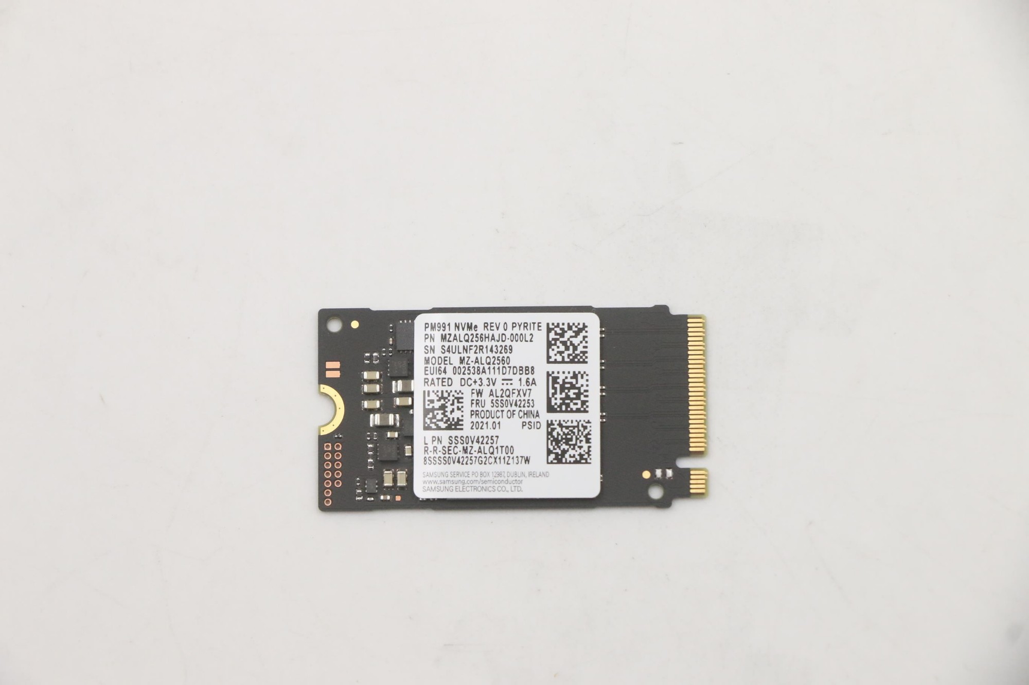 6ReVIkkk902rd-5rvNceyw.c-r.jpg Lenovo 5SS0V42253 internal solid state drive M.2 256 GB PCI Express (5SS0V42253)