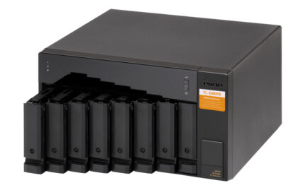 QNAP TL-D800S HDD/SSD enclosure Black 2.5/3.5"