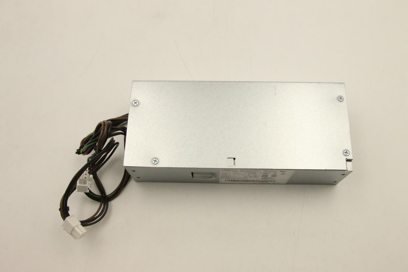 DCKXlS0oDkq1n3G9UlTiFg.c-r.jpg Lenovo FRU,7.4l 260W 90% tco9 (5P51D77162)