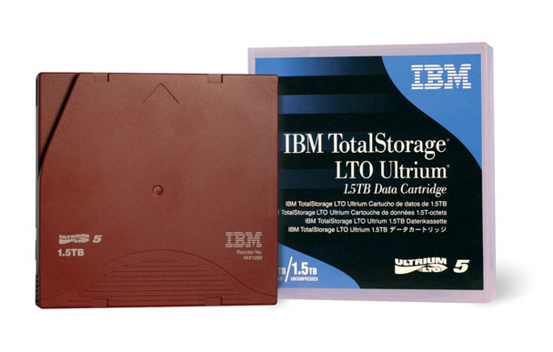 DWrSDHZ0XU-89ARQLZX-3w.c-r.jpg IBM 46X1290 backup storage media Blank data tape 1500 GB LTO (46X1290)