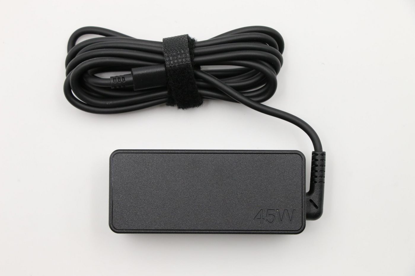 L4IqOsmToUeItJLLE8PsIQ.c-r.jpg Lenovo AC_ADAPTER PD 45W 20 15 9 5V 2 (00HM664)