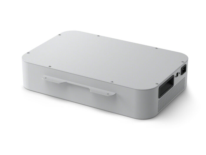 QeuvSzQ-GUKro7RNTZoHRA.r.jpg APC CSH2 Smart-UPS Charge Mobile Battery - Image 1