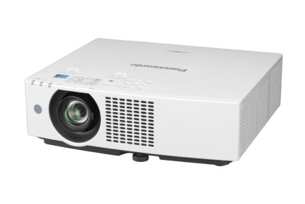 Panasonic PT-VMZ51EJ data projector Short throw projector 5200 ANSI lumens LCD WUXGA (1920x1200) White