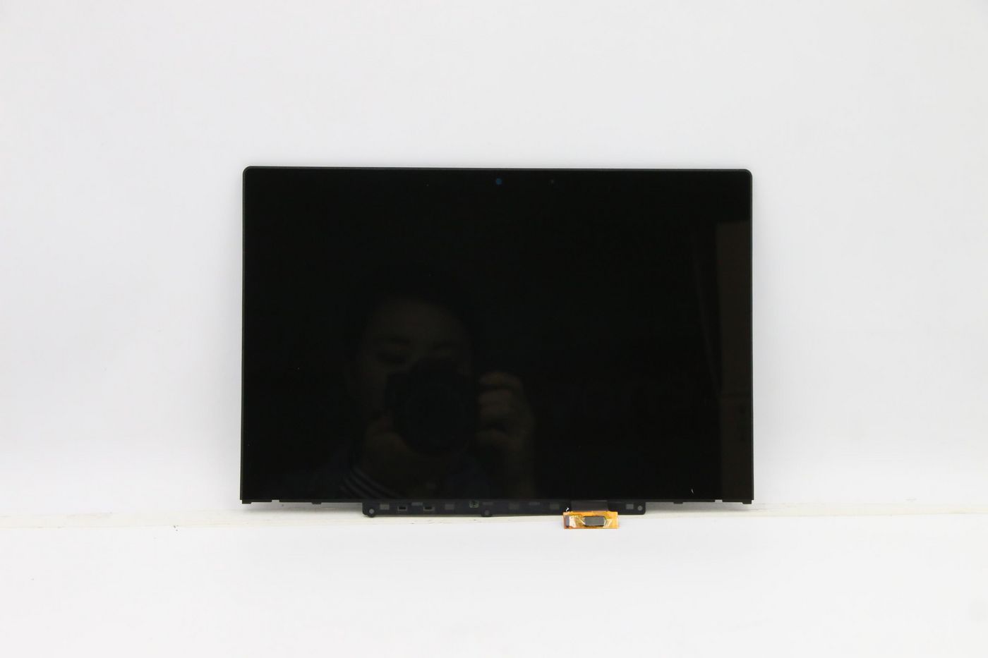 UzPvWkeaJ0epb-3FxdbNRQ.c-r.jpg Lenovo LCD Module B 11HDW/G-SEN/EMR GLKR (5D11D01448)