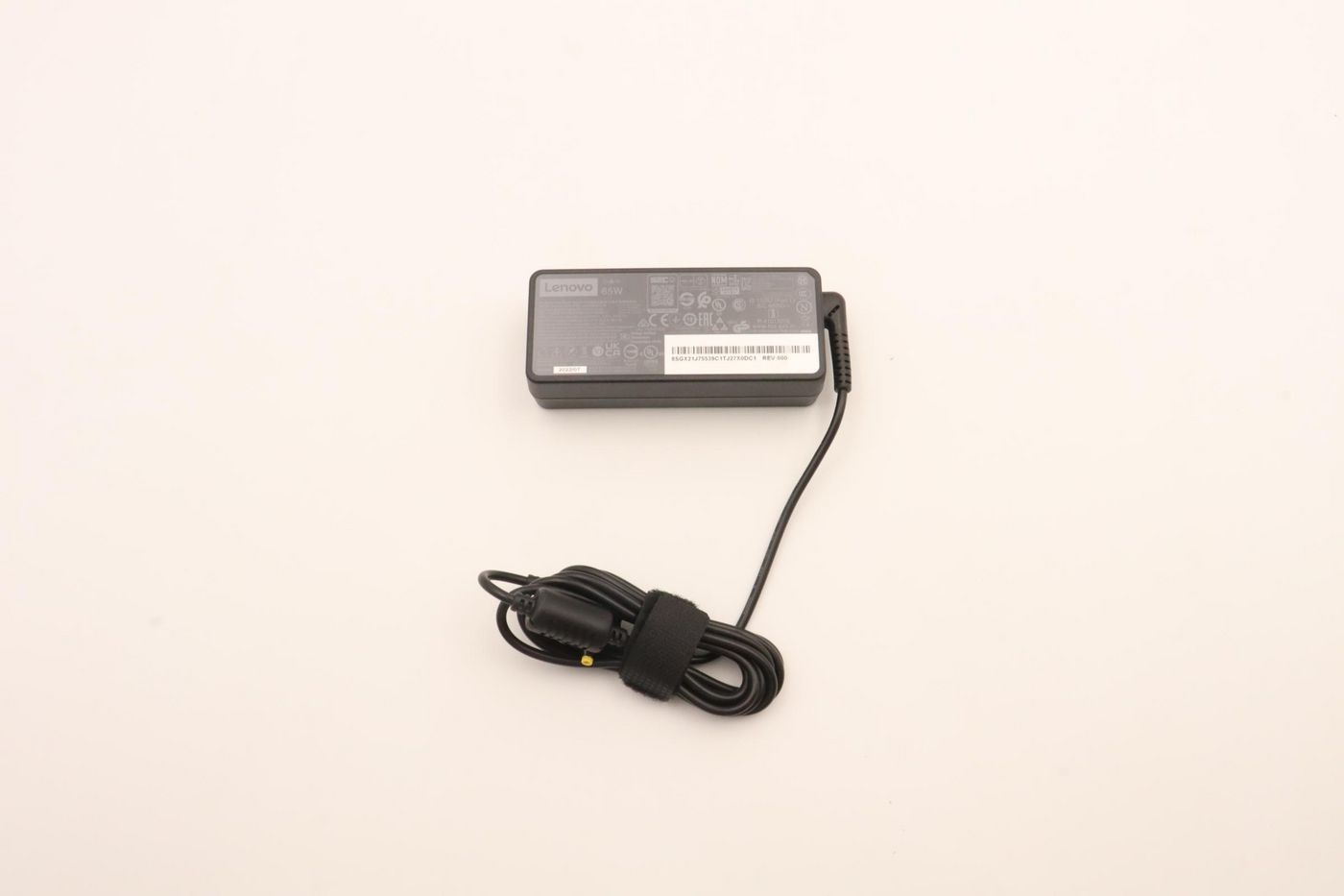 q2r3RX6EXk6hqUDqOL0J9Q.c-r.jpg Lenovo AC_ADAPTER 65W,3P,WW,CHY (5A11H02883)