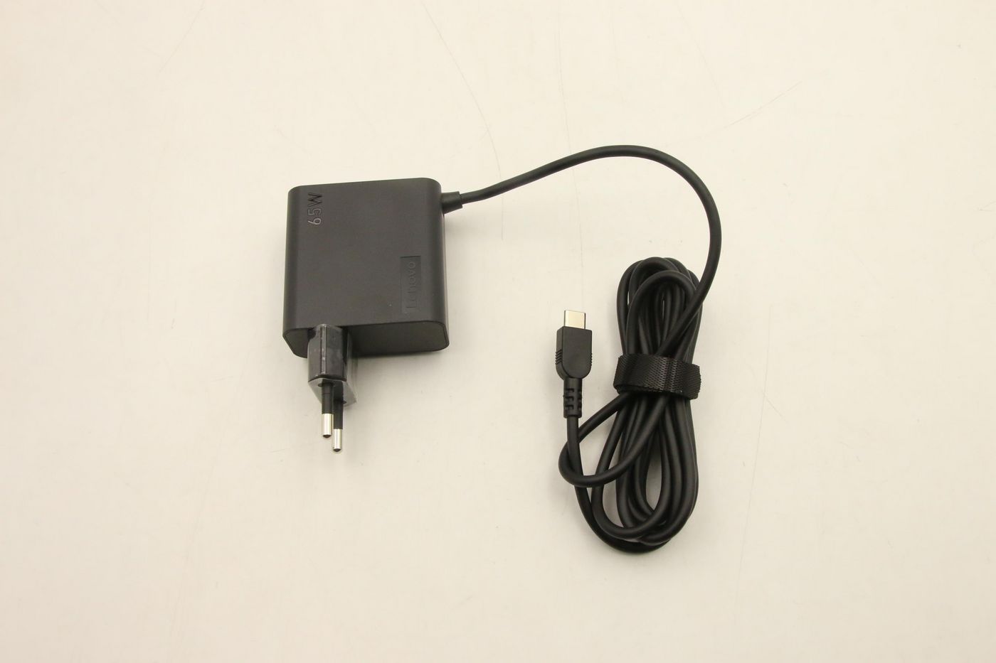 wuMXdw23kafzg45KDlljQ.c-r.jpg Lenovo Chicony 89CC-EU Type-C 65W Black FRU (5A10W86271)