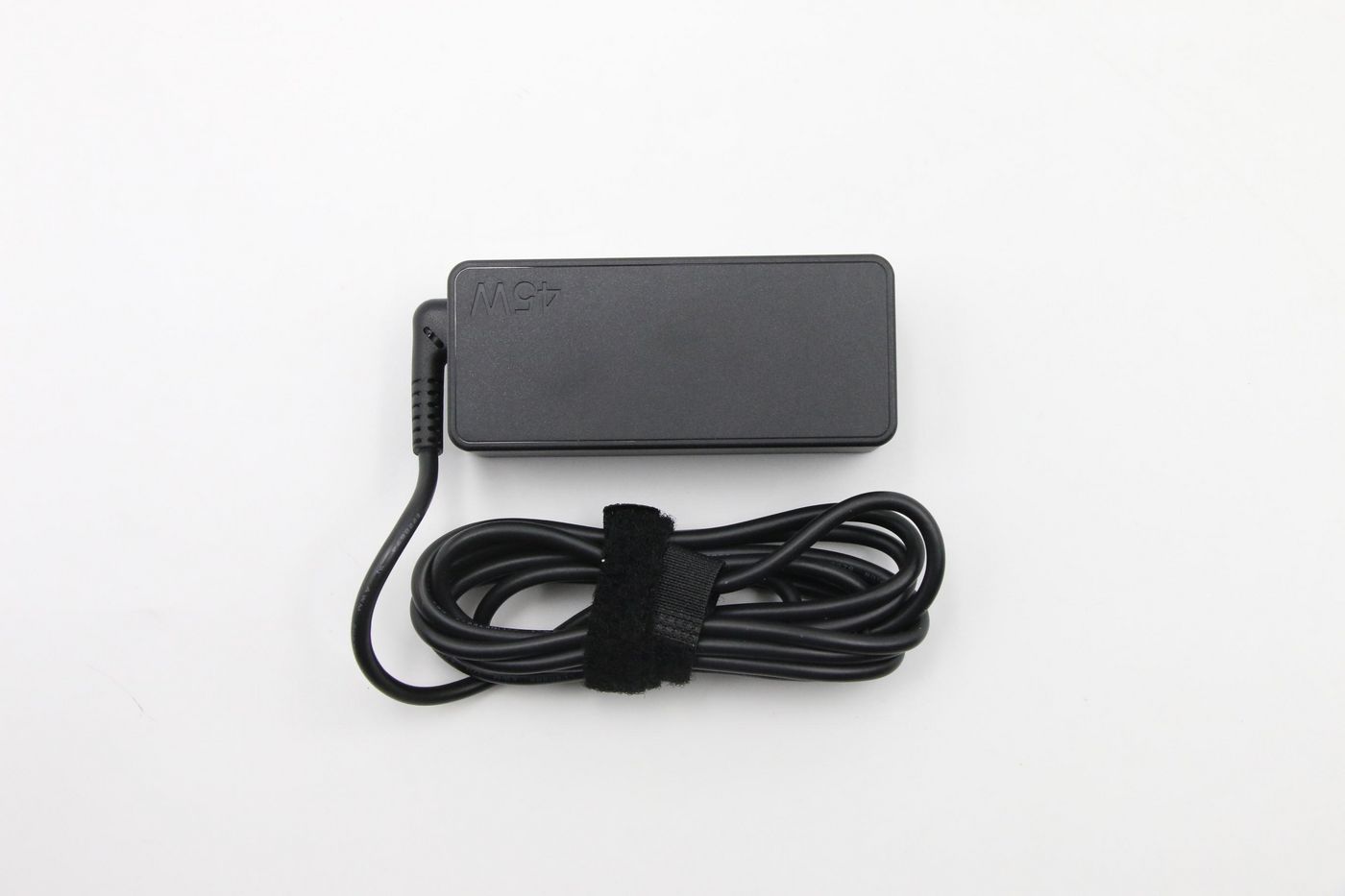 xm1Sapa3O0iFcoU53-q3Gg.c-r.jpg Lenovo AC Adapter USB -C (FRU00HM665)