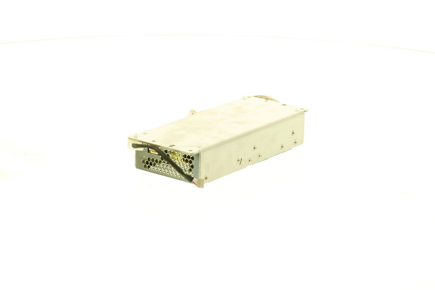 yP1JWbgrB0-a-Ml_9LB6xg.c-r.jpg HP Colour Laserjet CM6040 MFP (RP000354537)